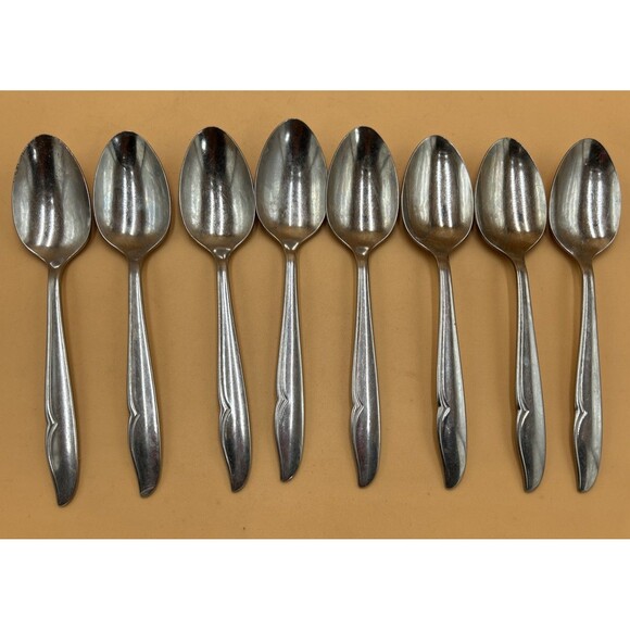 Oneida Oneidacraft Deluxe Stainless Profile 8 Teaspoons Replacement Flatware - Picture 1 of 5